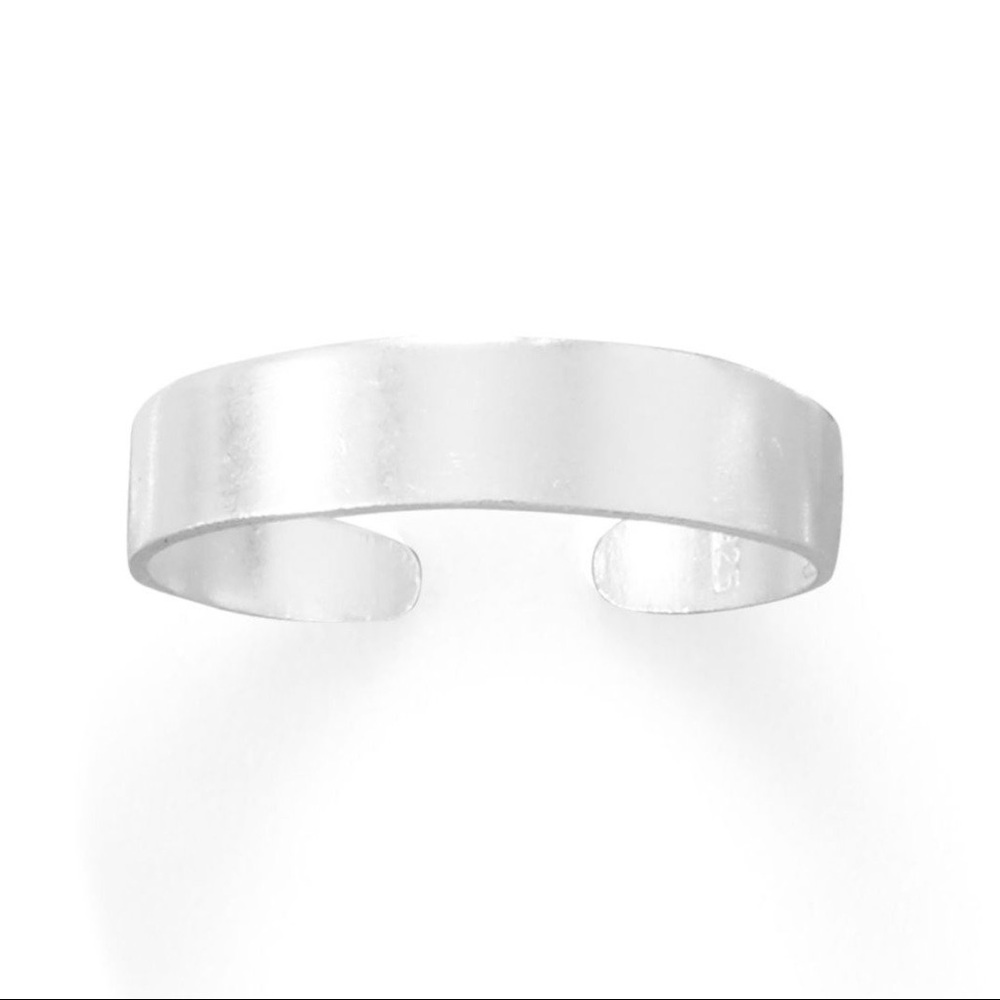 ✨ Flat Band Toe Ring